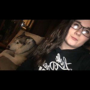 Meet your Posher, Alyssa